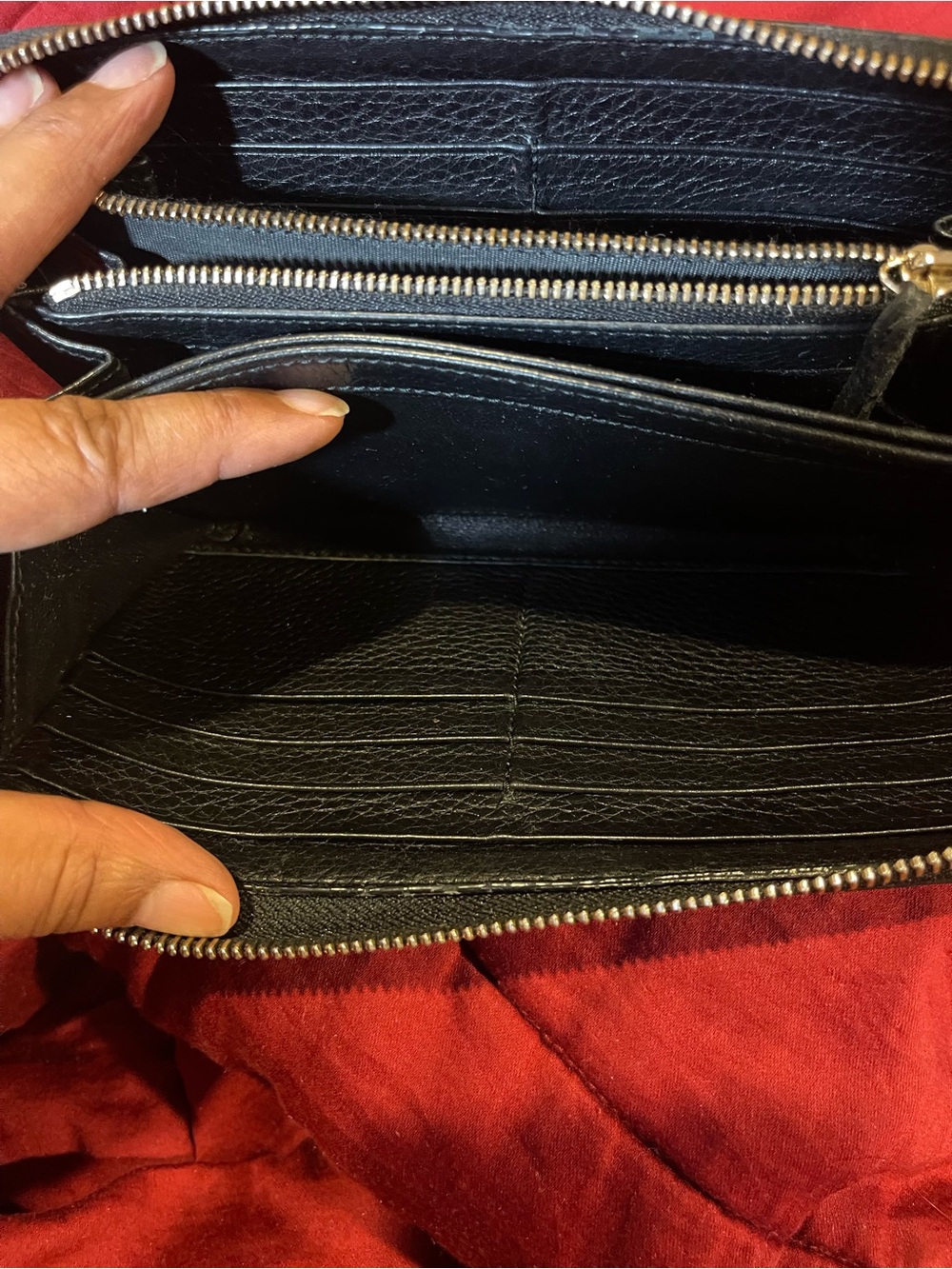 Gucci Black Leather Zip Wallet with Tassel and Embossed GG - Picture 12 of 14